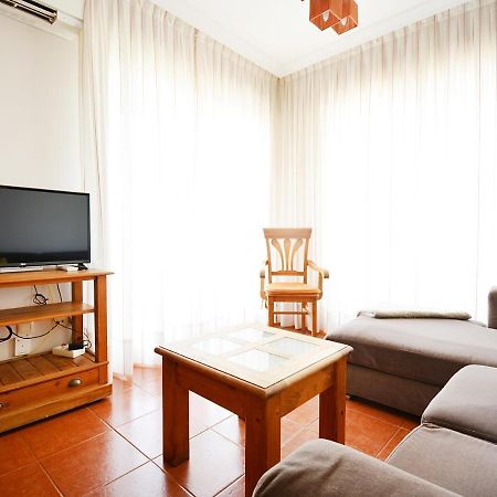 Galihost - Apartamento Con Piscina En El Centro De Sanxenxo Ngoại thất bức ảnh