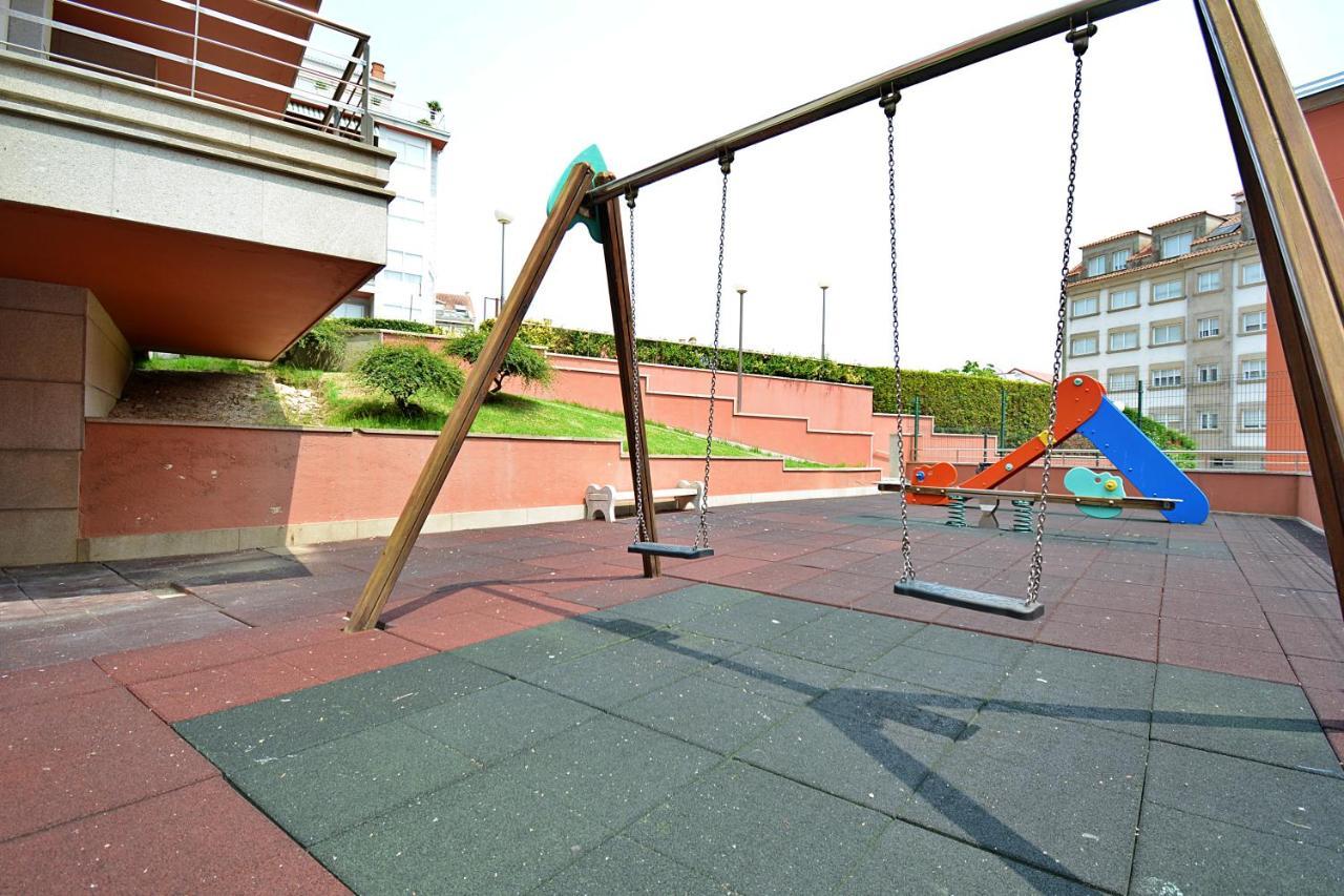 Galihost - Apartamento Con Piscina En El Centro De Sanxenxo Ngoại thất bức ảnh