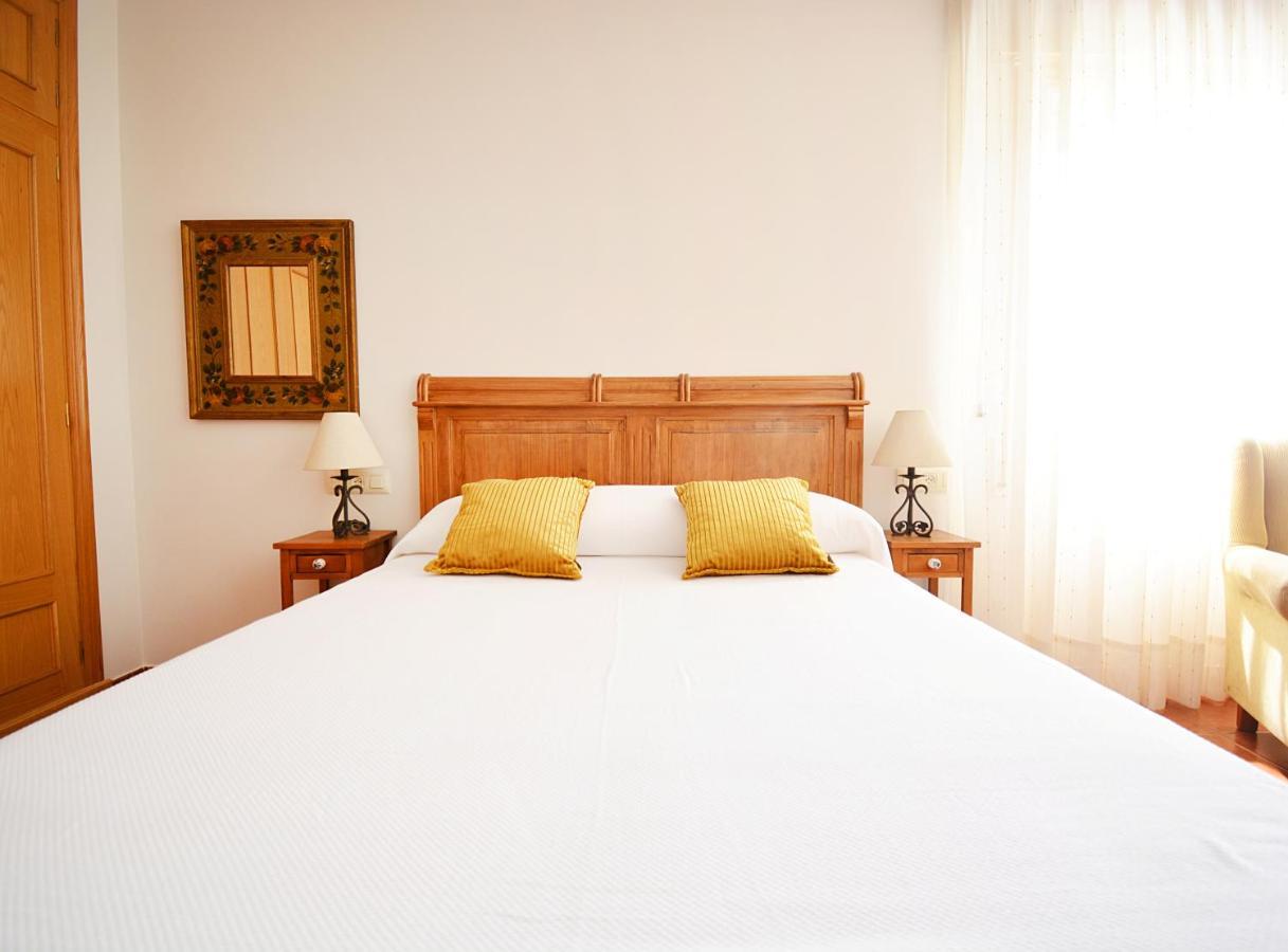 Galihost - Apartamento Con Piscina En El Centro De Sanxenxo Ngoại thất bức ảnh